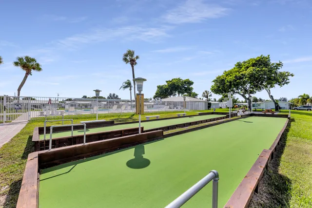 $150,000 | 2800 West Golf Boulevard, Unit 130, Pompano Beach, FL 33064