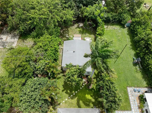 $2,450 | 2456 Jackson Street, Unit 1, Hollywood, FL 33020