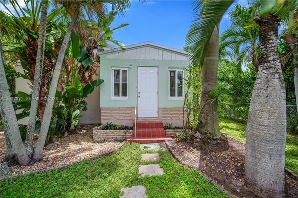 $2,450 | 2456 Jackson Street, Unit 1, Hollywood, FL 33020