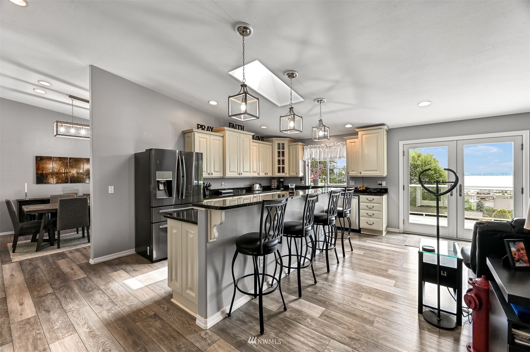 1706 Terrace Heights Road Oak Harbor, WA 98277 - Photo 12 of 40 Gallery Image 12