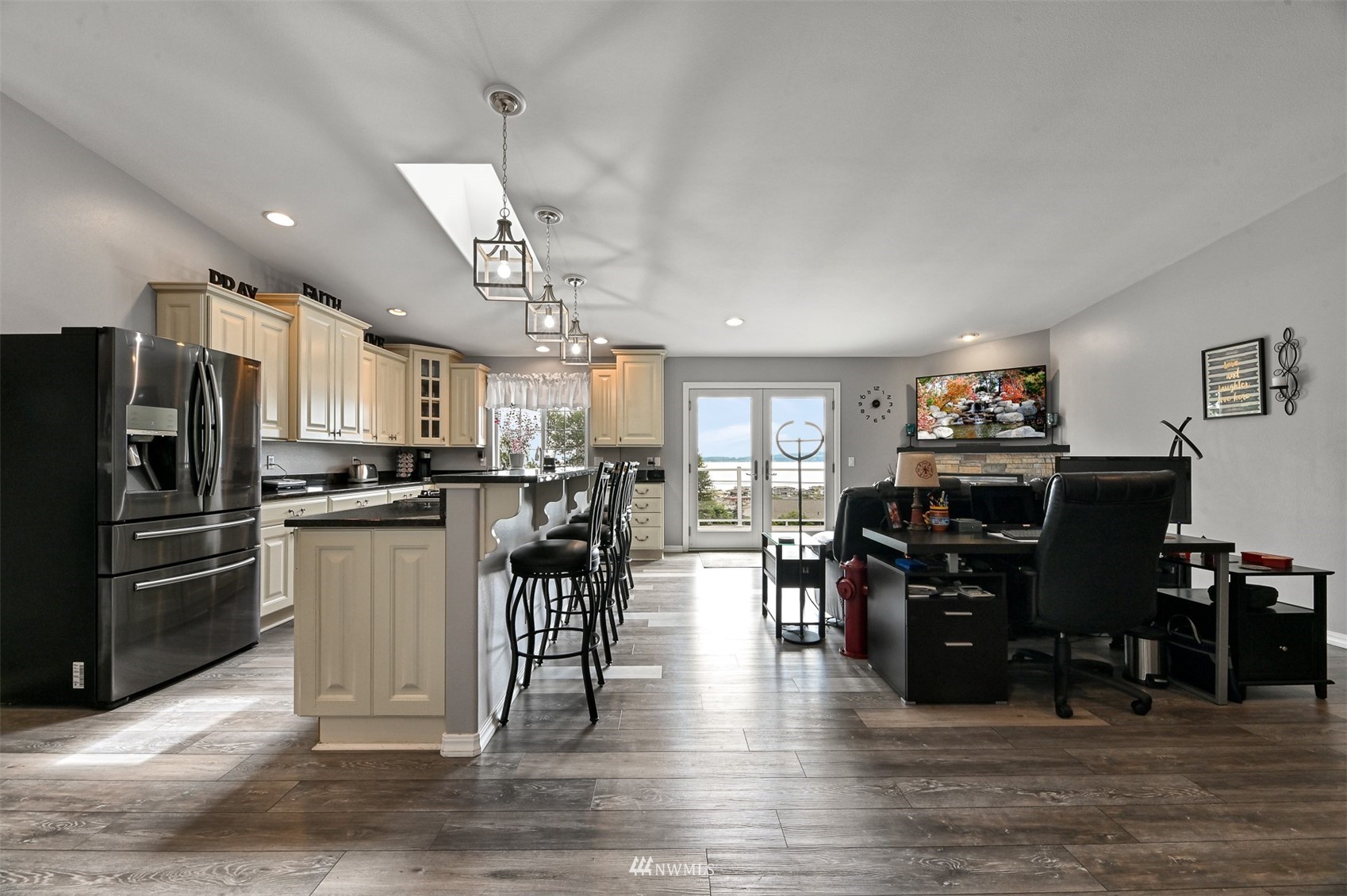 1706 Terrace Heights Road Oak Harbor, WA 98277 - Photo 13 of 40 Gallery Image 13