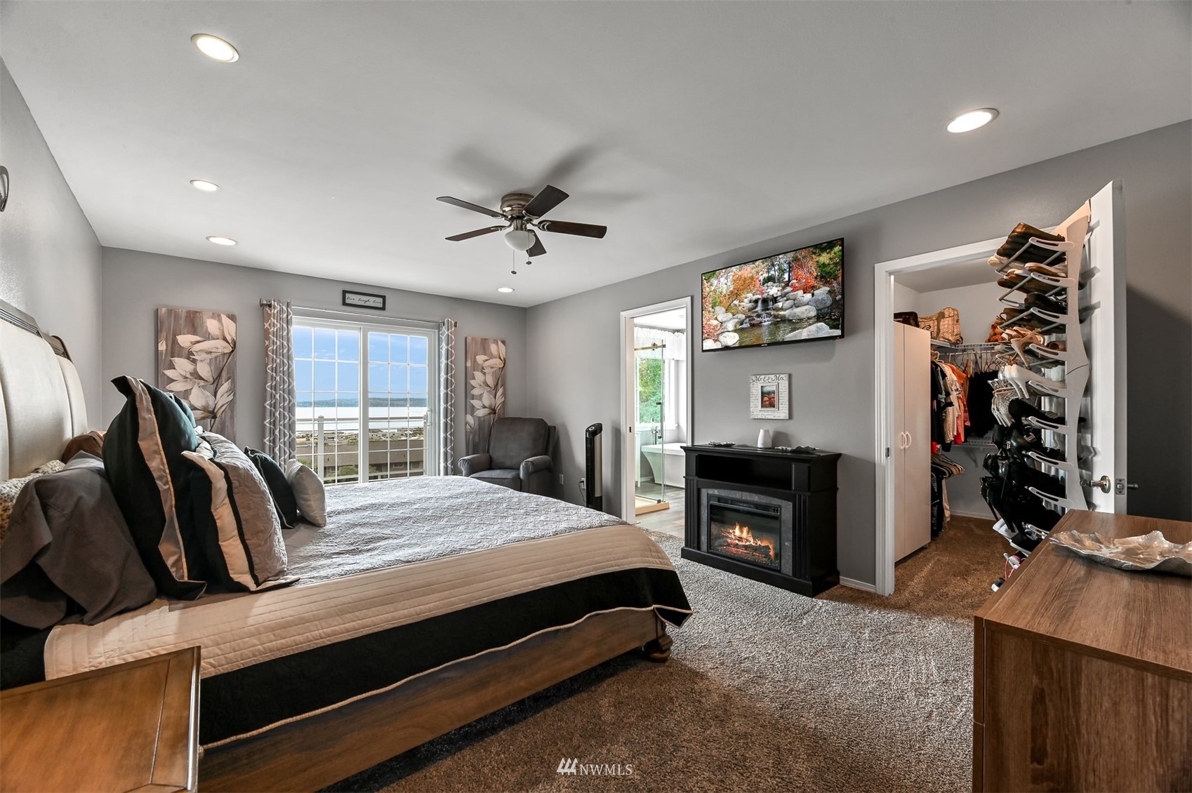1706 Terrace Heights Road Oak Harbor, WA 98277 - Photo 18 of 40 Gallery Image 18