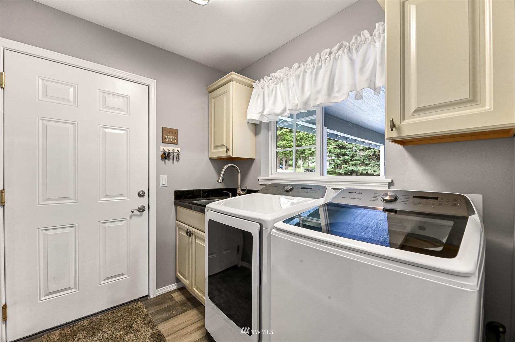 1706 Terrace Heights Road Oak Harbor, WA 98277 - Photo 26 of 40 Gallery Image 26