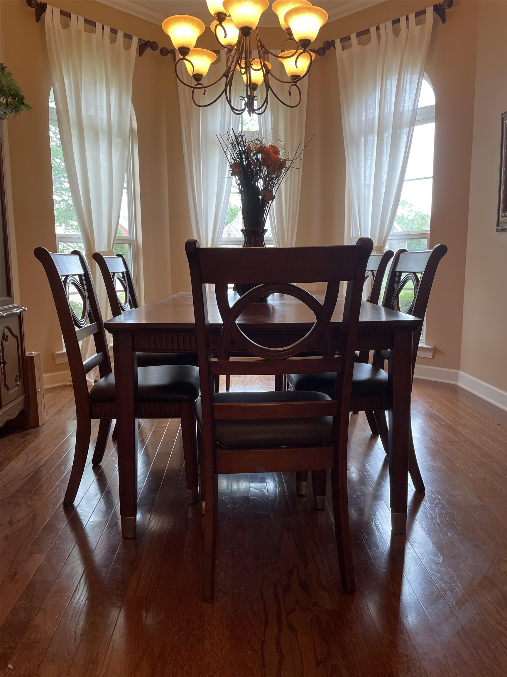 17 Flagstone Drive Jackson, TN 38305 - Photo 8 of 16 a view of a dining room with furniture and window