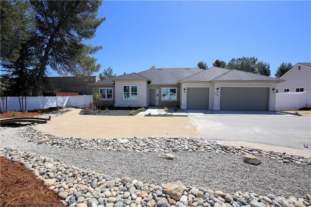 $1,199,000 | 2050 Prospect Avenue, Paso Robles, CA 93446