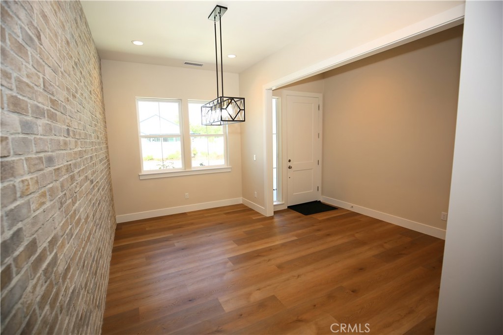 2050 Prospect Avenue Paso Robles, CA 93446 - Photo 7 of 39 Dining room