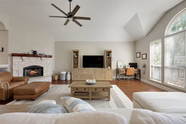 $829,000 | 433 Ridgetop Bend, Cedar Park, TX 78613