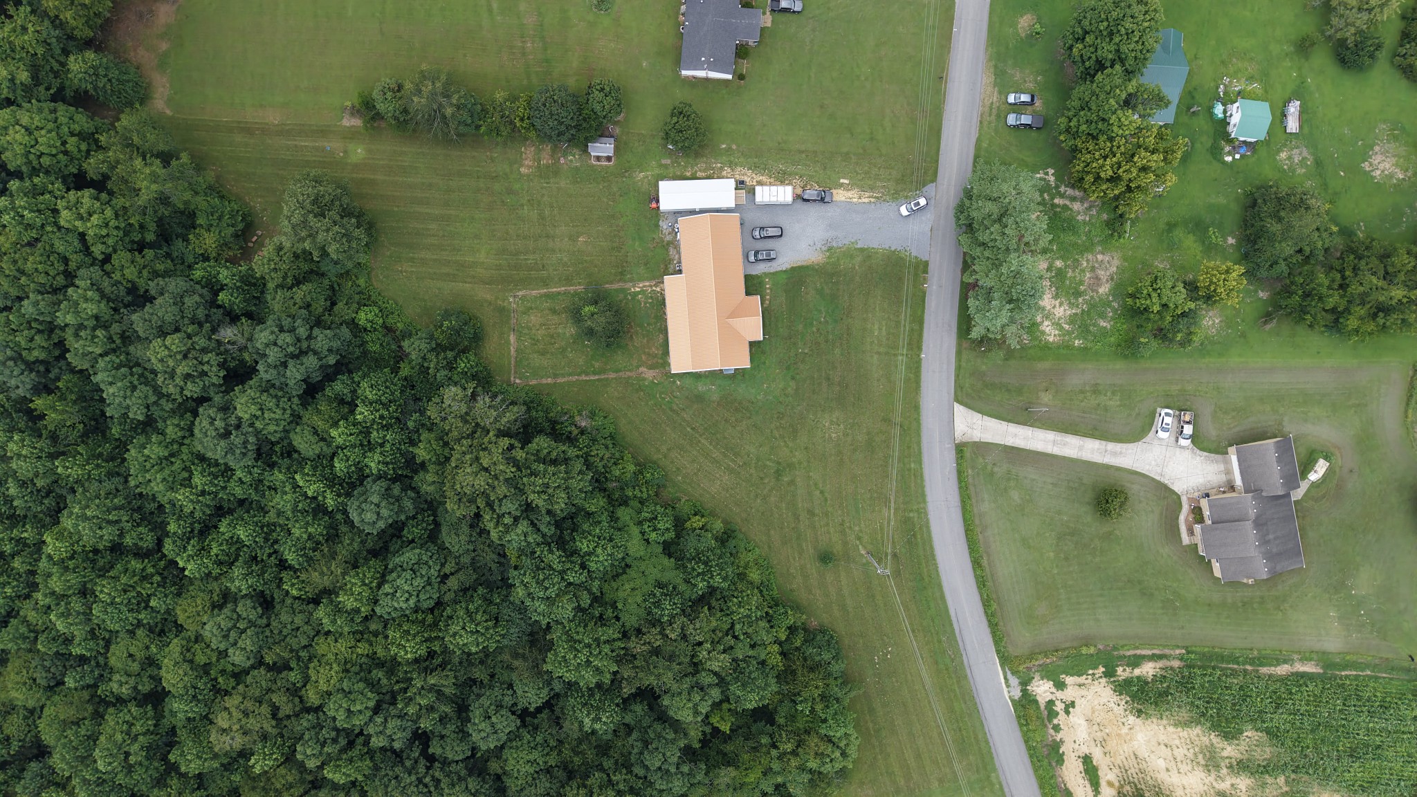 4423 Highland Road Lafayette, TN 37083 - Photo 20 of 32