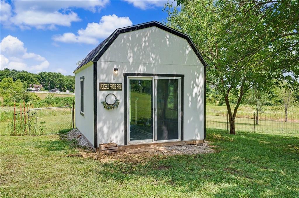 1748 East 800 Road Lawrence, KS 66049 - Photo 33 of 56