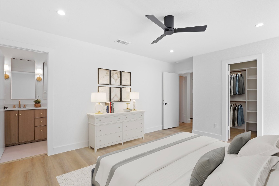 9229 Independence Loop Austin, TX 78748 - Photo 19 of 24 Primary Bedroom