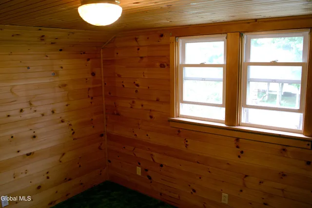 $224,900 | 3855 Highway 8, Johnsburg, NY 12853