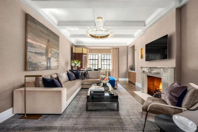 $6,250,000 | 21 East 66th Street, Unit 8W | Lenox Hill