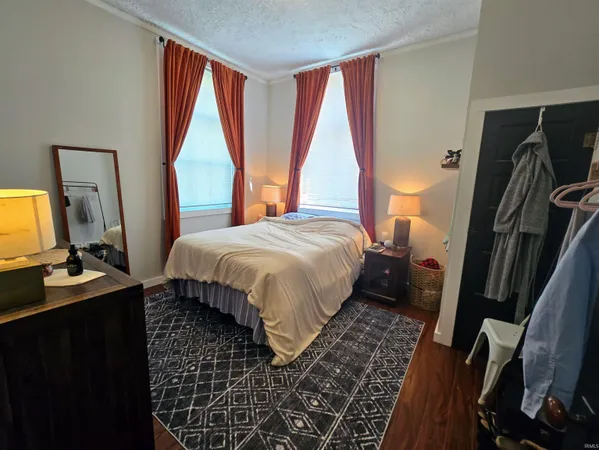 $179,900 | 1526 South Burlington Drive, Unit 1, Muncie, IN 47302