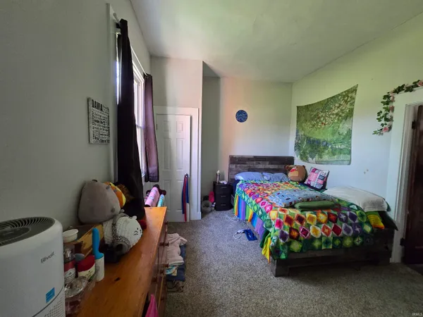 $179,900 | 1526 South Burlington Drive, Unit 1, Muncie, IN 47302
