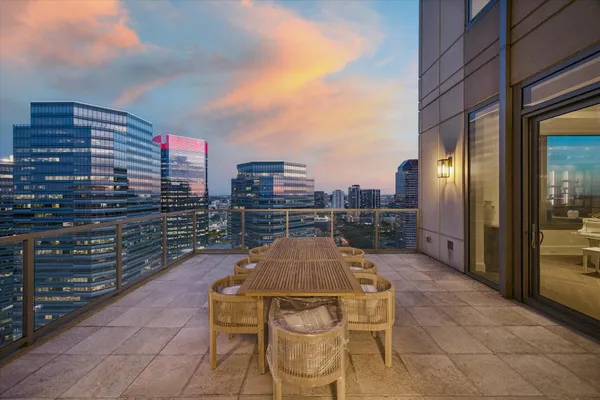 $9,997,000 | 1275 South Post Oak Lane, Unit 2502, Houston, TX 77056