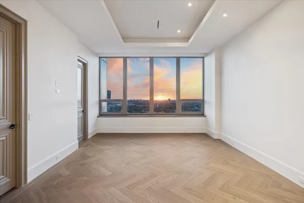 $9,997,000 | 1275 South Post Oak Lane, Unit 2502, Houston, TX 77056