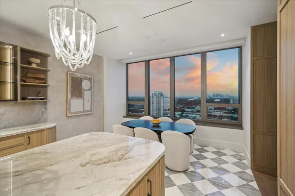 $9,997,000 | 1275 South Post Oak Lane, Unit 2502, Houston, TX 77056