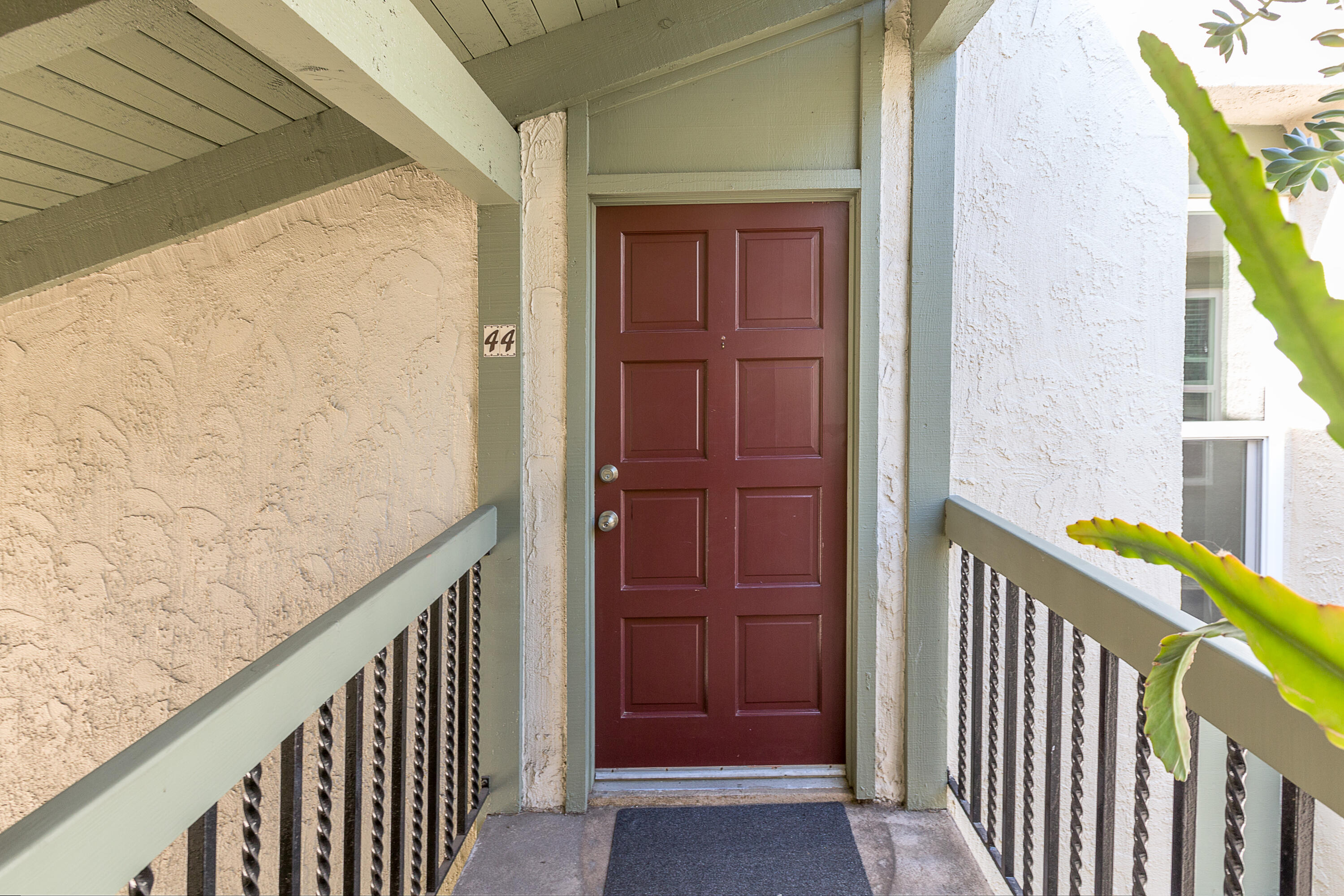 5512 Armitos Avenue, Unit 44 Goleta, CA 93117 - Photo 3 of 16 Front Door HiRes