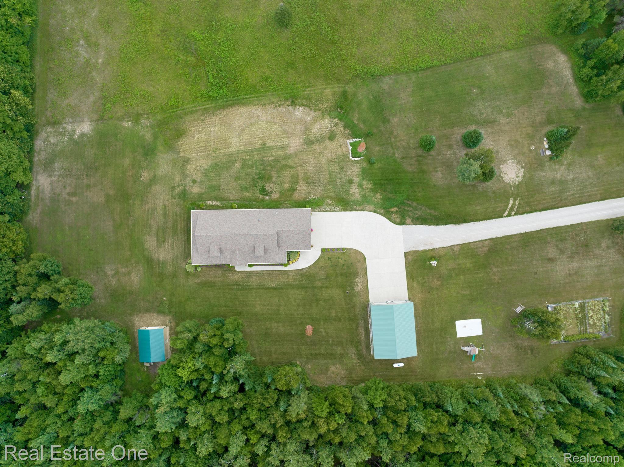 4088 Woodmansee Road Cheboygan, MI 49721 - Photo 16 of 54 Gallery Image 16
