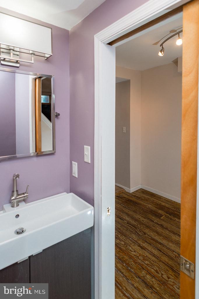 353 Gerritt Street Philadelphia, PA 19147 - Photo 8 of 19