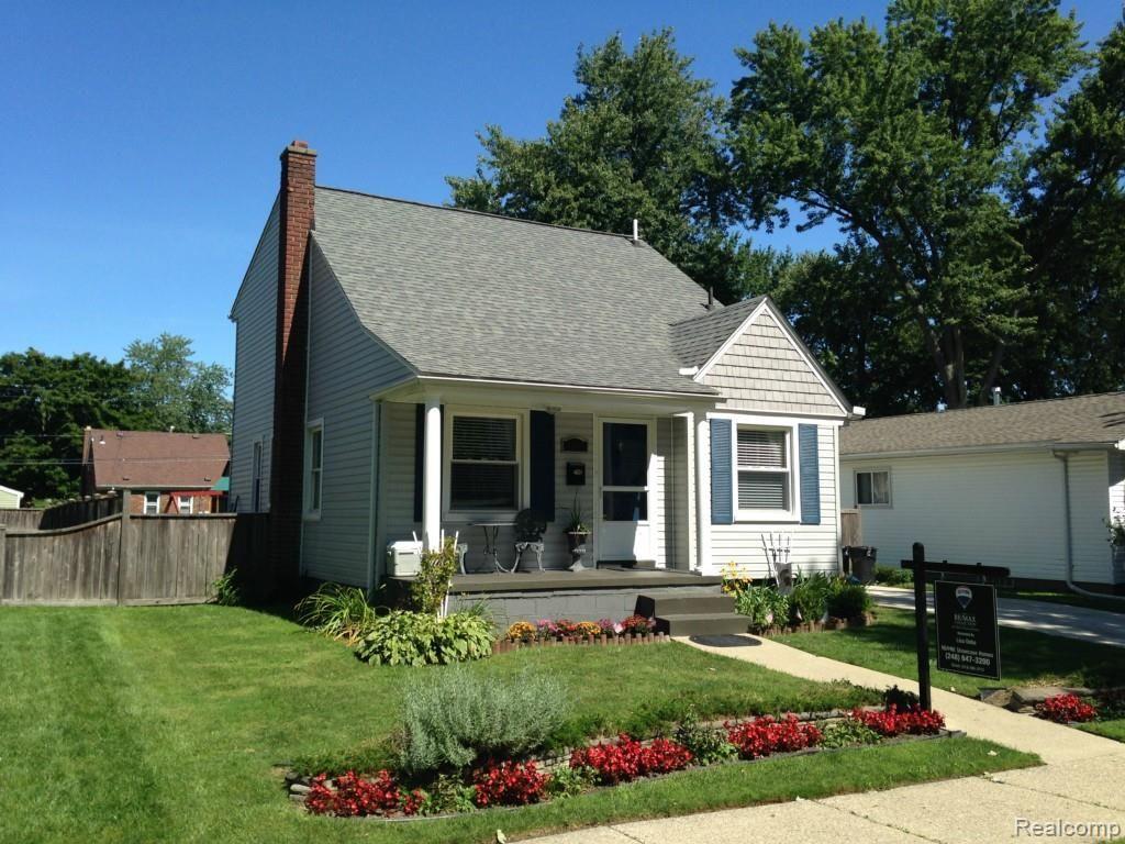 1642 Cambridge Road Berkley, MI 48072 - Photo 1 of 36 1.JPG