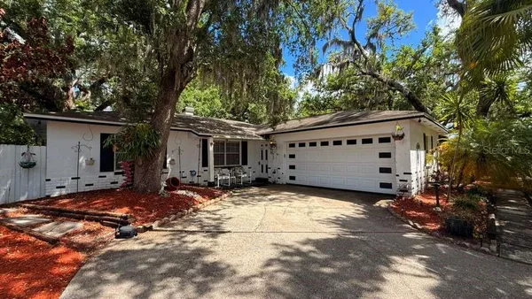 $321,500 | 1111 Bristolwood Street, Brandon, FL 33510