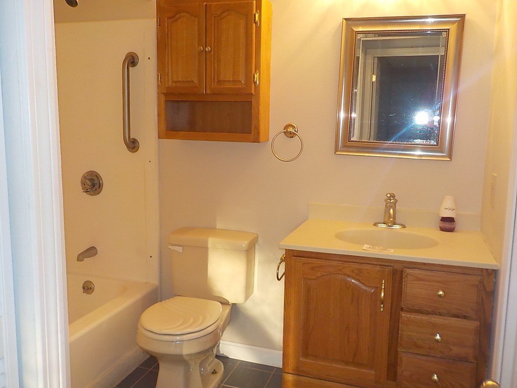 1803 Franklin Crossing Road, Unit 1803 Franklin, MA 02038 - Photo 3 of 18
