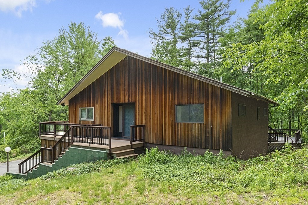 34 Floyd Hill Road Groton, MA 01450 - Photo 2 of 40 Gallery Image 2