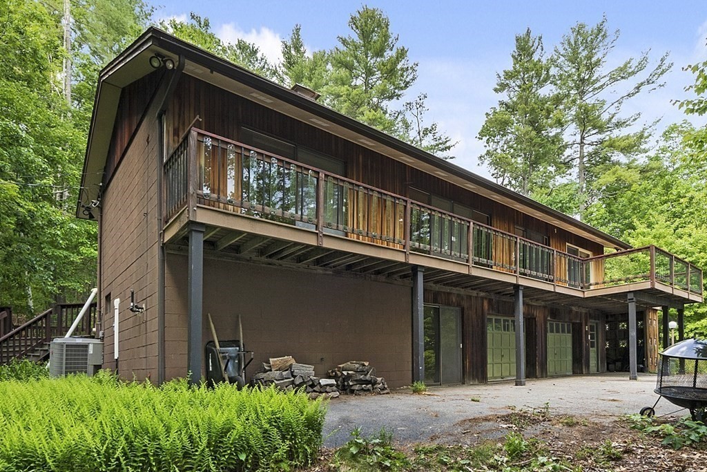 34 Floyd Hill Road Groton, MA 01450 - Photo 3 of 40 Gallery Image 3