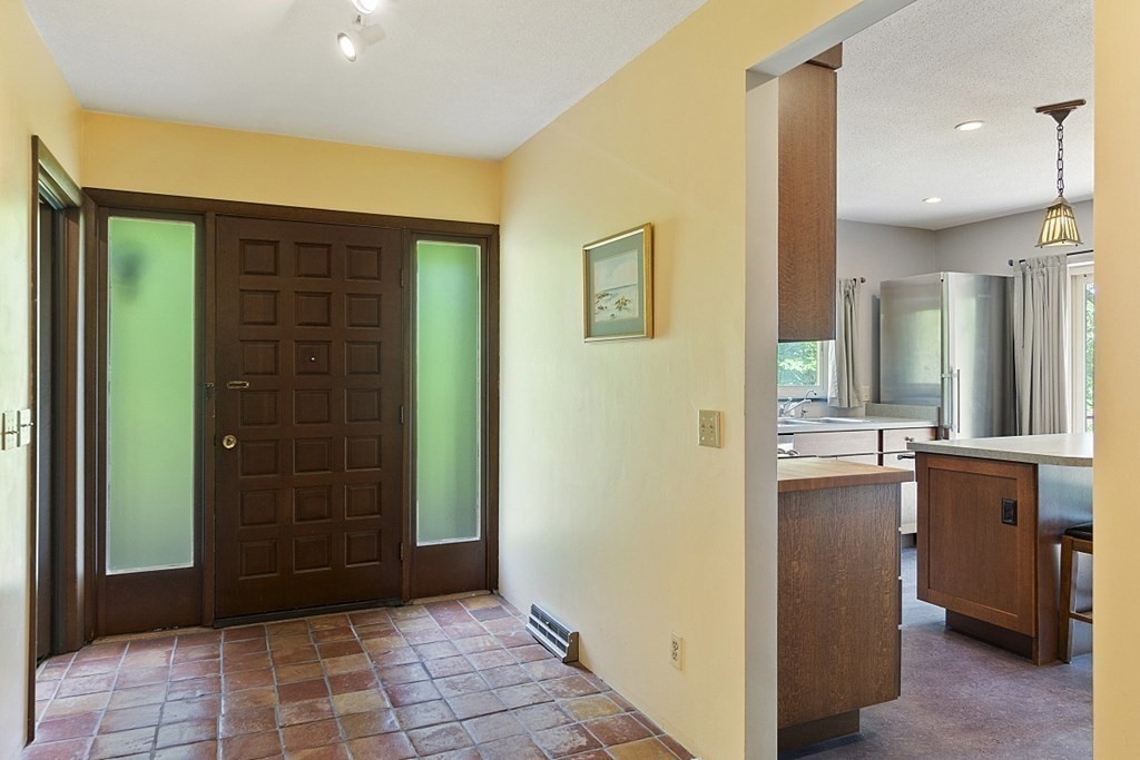 34 Floyd Hill Road Groton, MA 01450 - Photo 8 of 40 Gallery Image 8