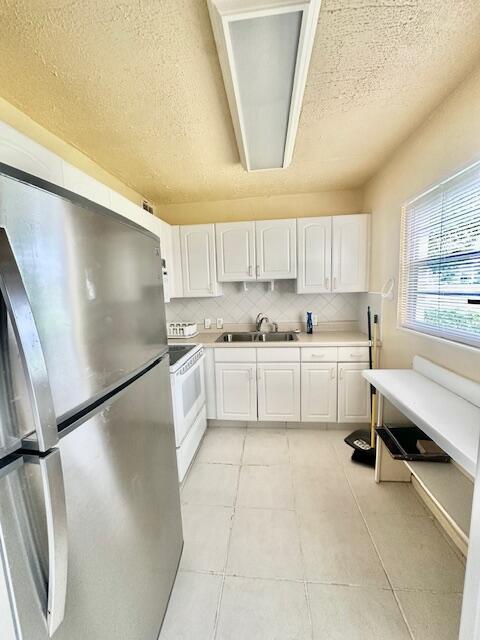 130 Brighton D Boca Raton, FL 33434 - Photo 4 of 36 Kitchen