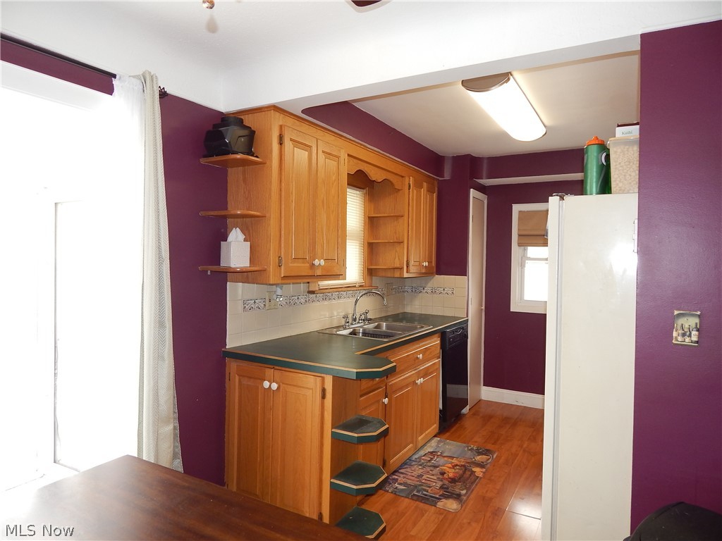 28705 Forest Road Willowick, OH 44095 - Photo 6 of 19 Gallery Image 6