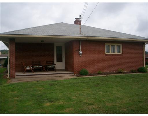 511 Ritchie Place Aliquippa, PA 15001 - Photo 3 of 12 Exterior Front.