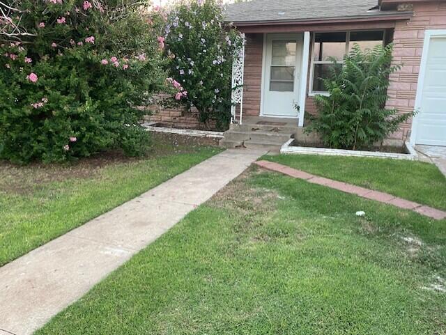 2104 Date Avenue Lubbock, TX 79404 - Photo 3 of 25 9f603a5d-e59a-4fe5-893c-fef135bdfe8e