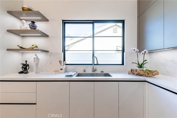 $3,895,000 | 20171 Bayview Avenue, Newport Beach, CA 92660