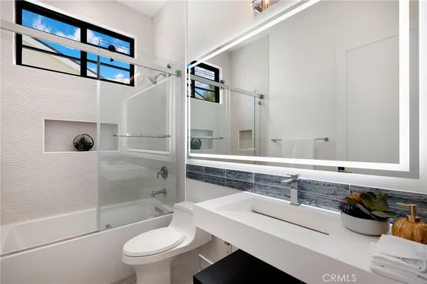 $3,895,000 | 20171 Bayview Avenue, Newport Beach, CA 92660
