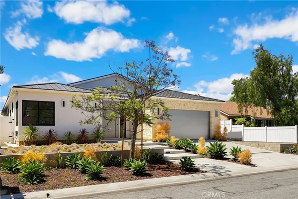 $3,895,000 | 20171 Bayview Avenue, Newport Beach, CA 92660
