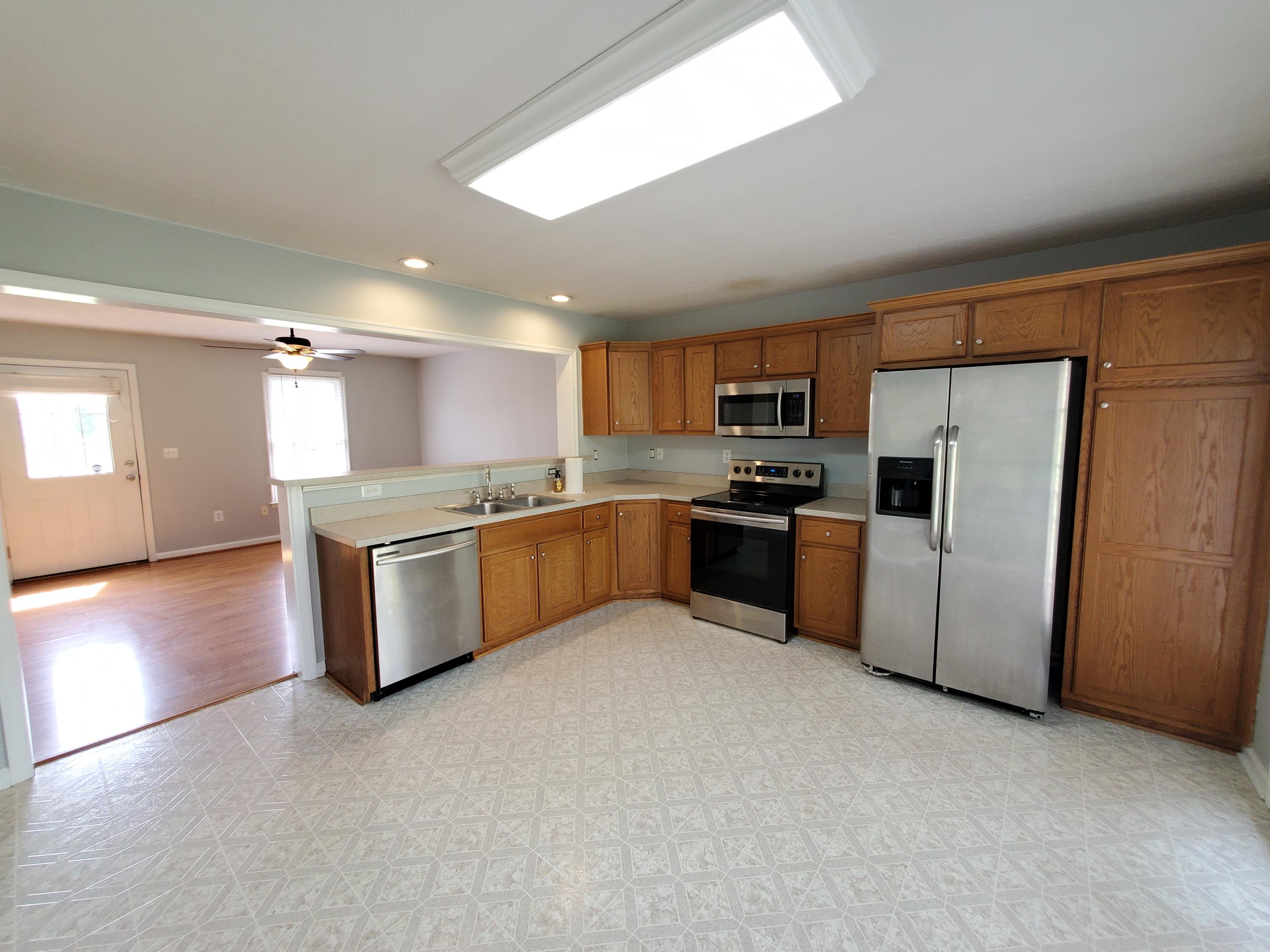 2608 Shull Road Northeast Roanoke, VA 24012 - Photo 11 of 22 20210408_122616