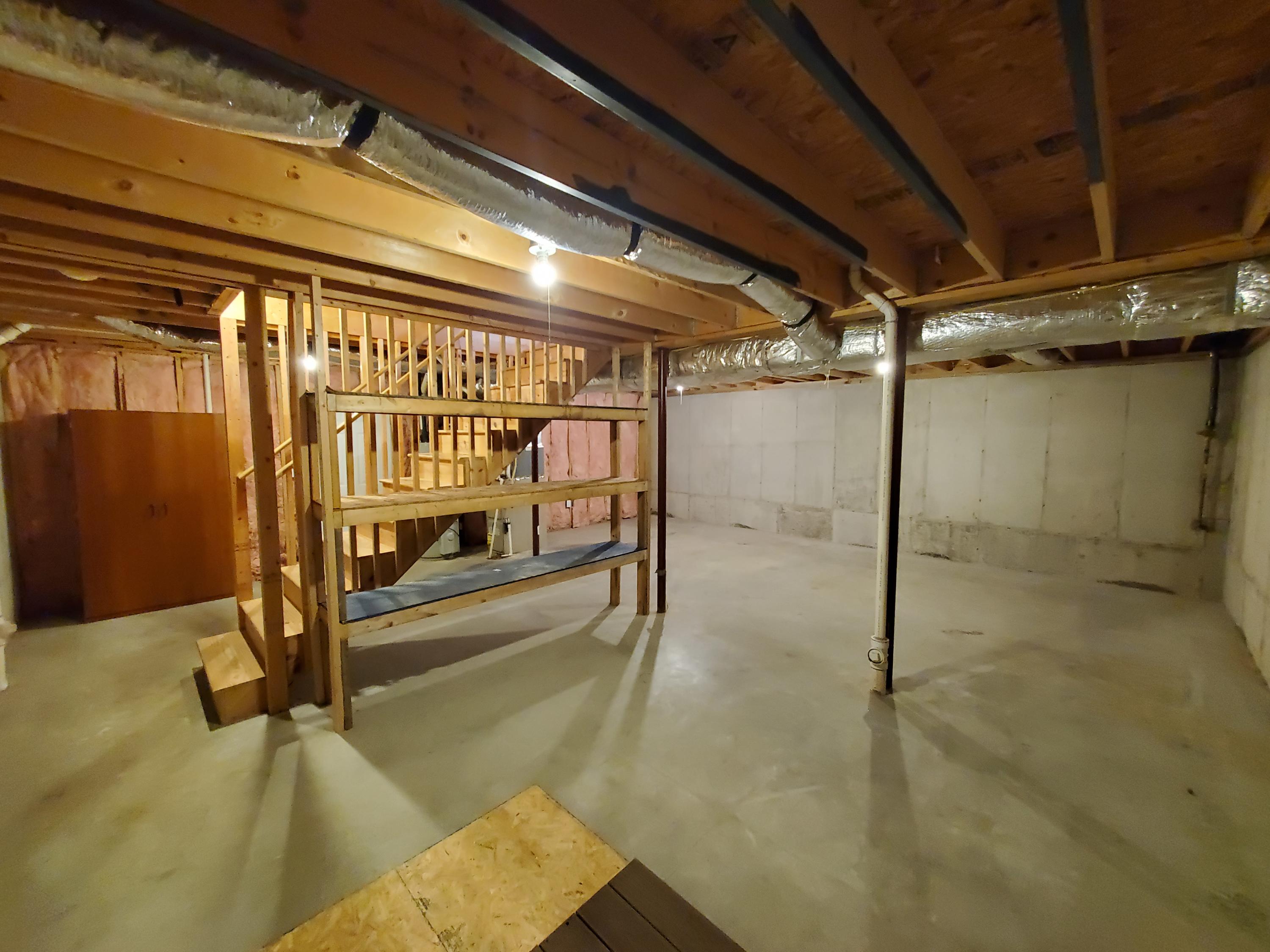 2608 Shull Road Northeast Roanoke, VA 24012 - Photo 21 of 22 20210408_123052