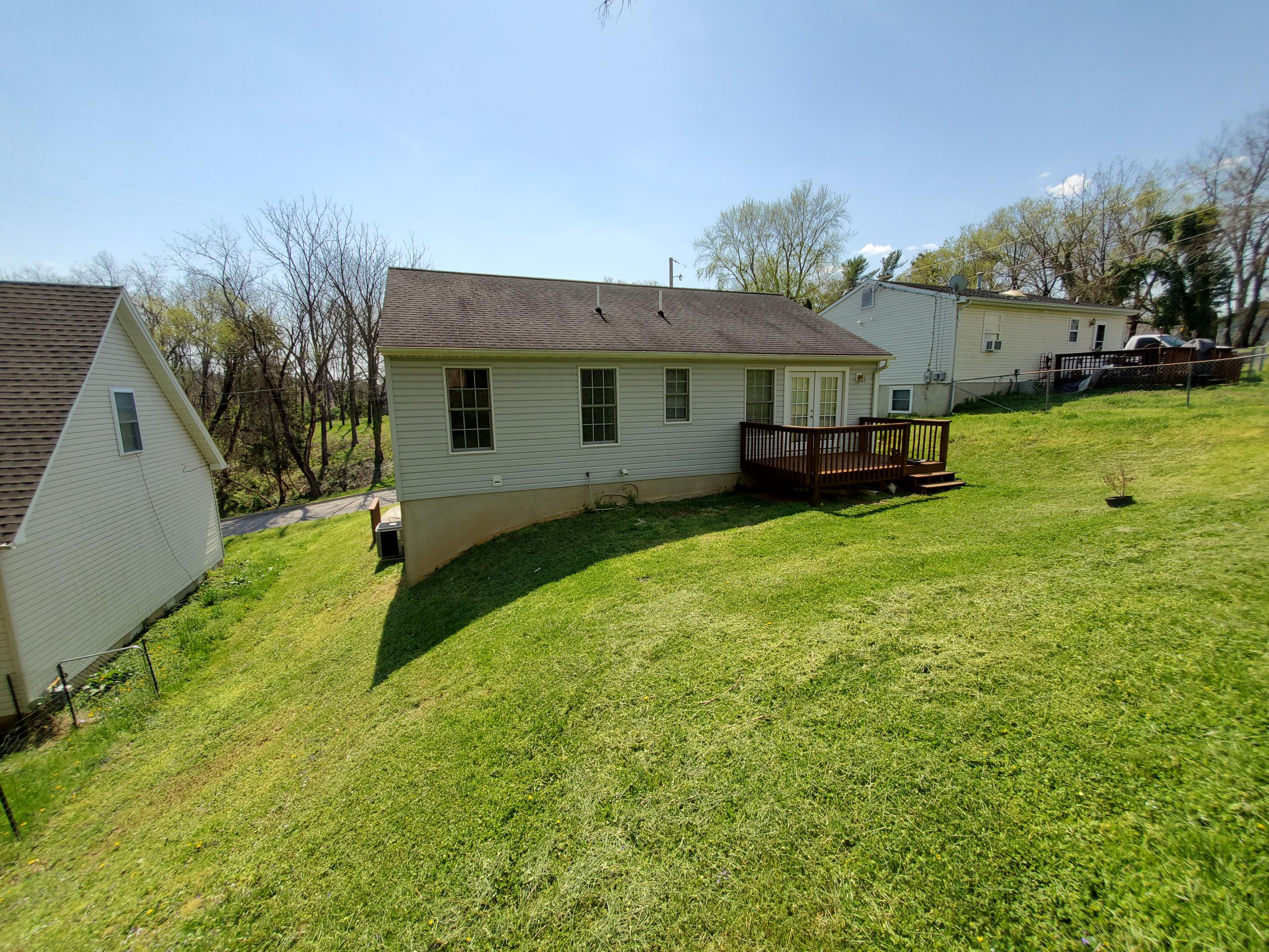 2608 Shull Road Northeast Roanoke, VA 24012 - Photo 4 of 22 20210407_115831
