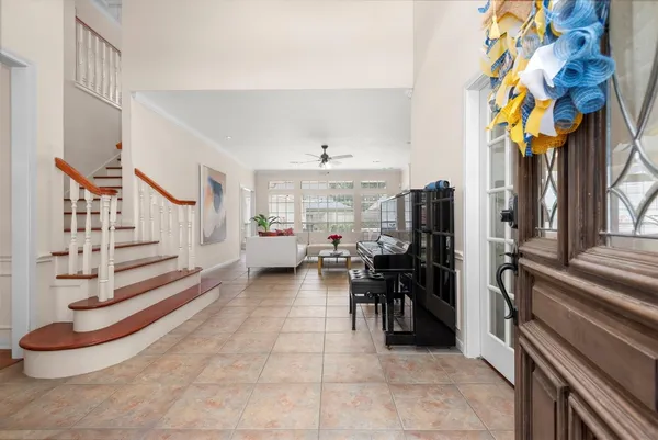 a view of entryway and hall