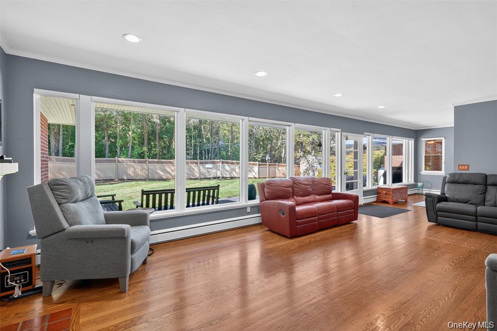 73 Old Balmville Road Newburgh, NY 12550 - Photo 5 of 25