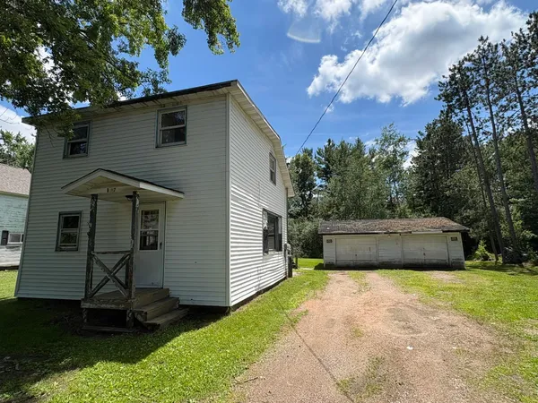 $95,000 | 1697 Greenfield Avenue, Wisconsin Rapids, WI 54495