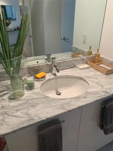 $4,490 | 500 Brickell Avenue, Unit 1507, Miami, FL 33131