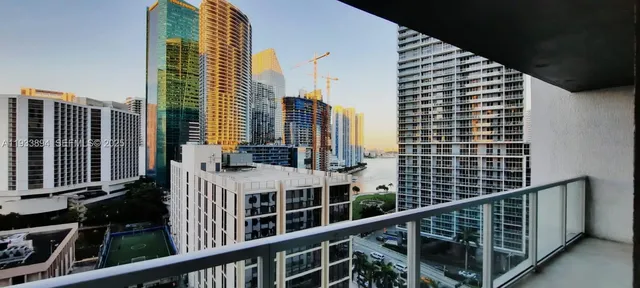 $4,490 | 500 Brickell Avenue, Unit 1507, Miami, FL 33131