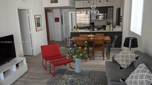 $4,490 | 500 Brickell Avenue, Unit 1507, Miami, FL 33131