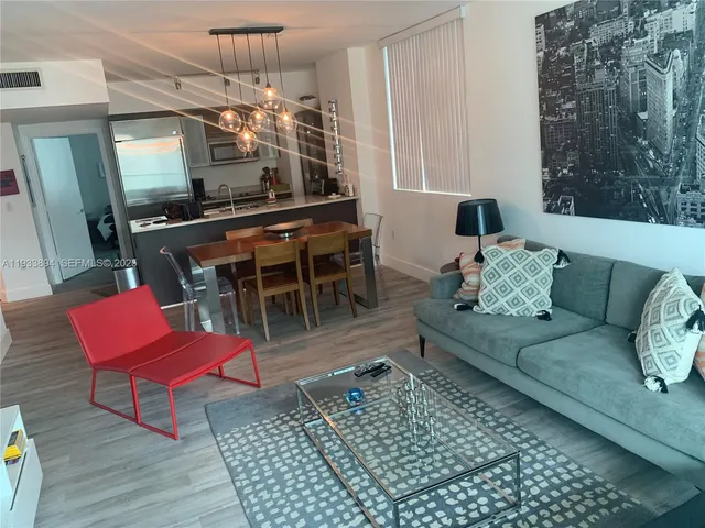 $4,490 | 500 Brickell Avenue, Unit 1507, Miami, FL 33131