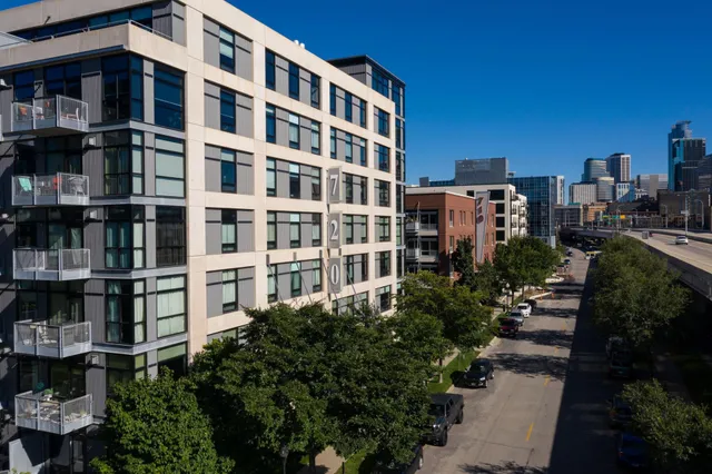 $2,100 | 720 North 4th Street, Unit 303, Minneapolis, MN 55401