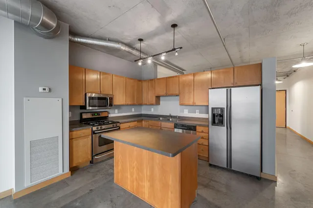$2,100 | 720 North 4th Street, Unit 303, Minneapolis, MN 55401