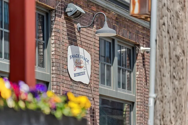 $2,100 | 720 North 4th Street, Unit 303, Minneapolis, MN 55401